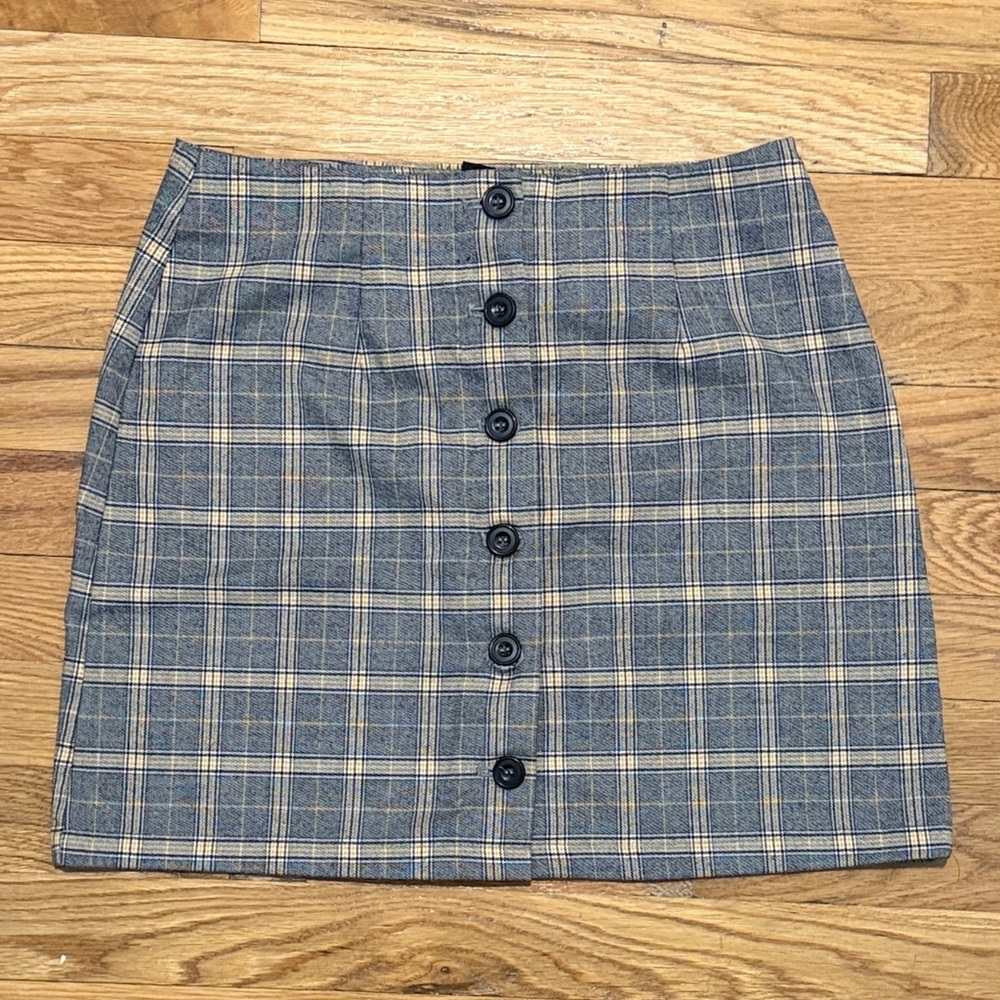 Plaid Button-Front Mini Skirt - Plaid grey/yellow